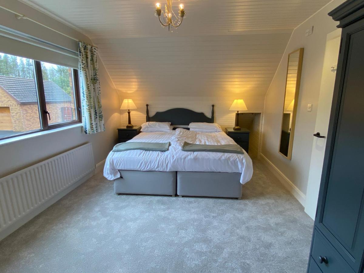 Tullybay Holiday Homes מראה חיצוני תמונה