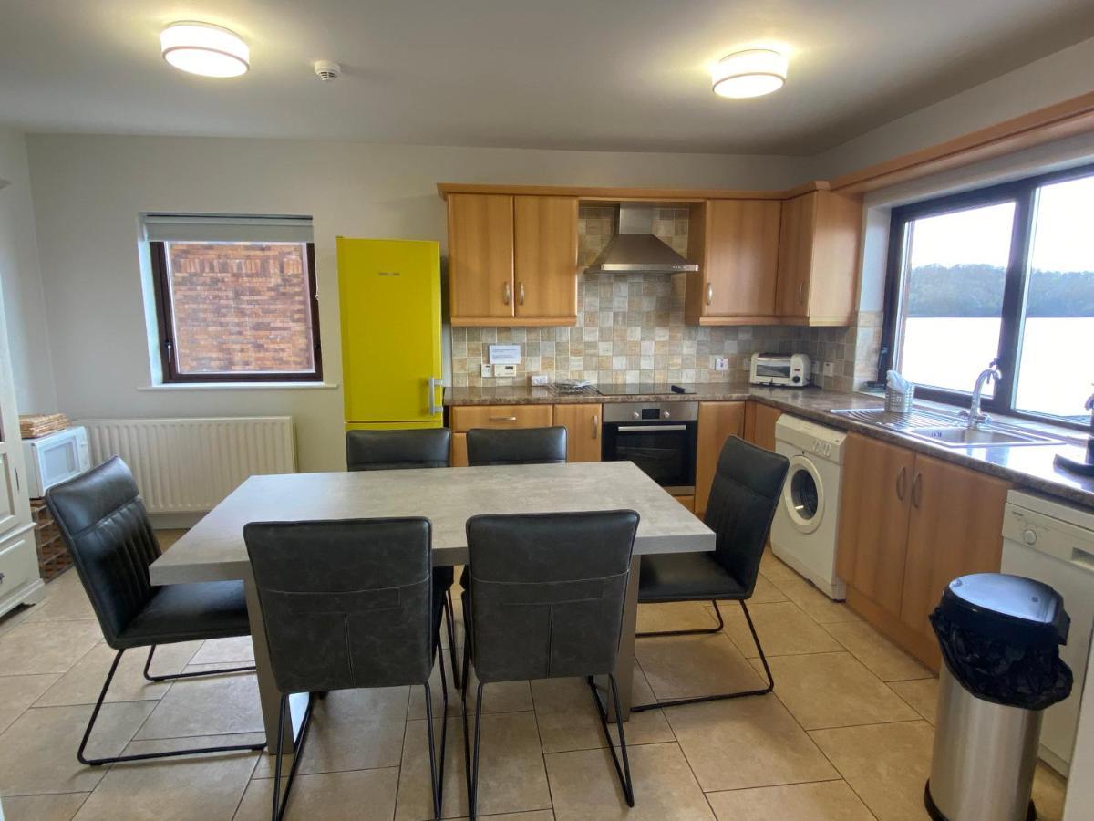 Tullybay Holiday Homes מראה חיצוני תמונה